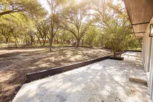 3908 Glenwood Dr, Brownwood, TX 76801 - Photo 6