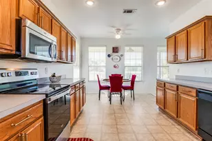 108 Shady Springs Ln, Fate, TX 75189 - Photo 10