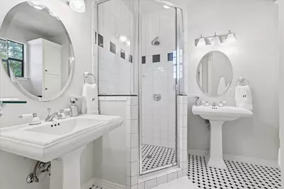 6631 Sunnyland Lane, Dallas, TX 75214 - Photo 24