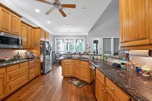 2104 Wills Way Dr, Granbury, TX 76049 - Photo 4