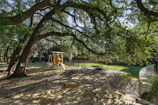 2104 Wills Way Dr, Granbury, TX 76049 - Photo 30