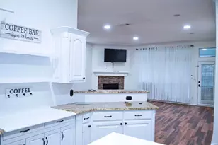 7825 Hightower Dr, North Richland Hills, TX 76182 - Photo 4