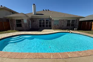 6717 Smallwood, Arlington, TX 76001 - Photo 2