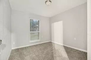 12929 Pennystone Dr, Farmers Branch, TX 75244 - Photo 10