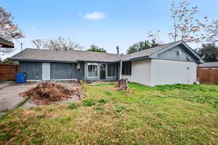 12929 Pennystone Dr, Farmers Branch, TX 75244 - Photo 22