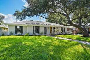 9332 Loma Vista Dr, Dallas, TX 75243 - Photo 2