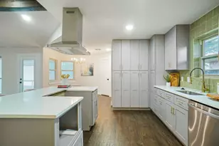 9332 Loma Vista Dr, Dallas, TX 75243 - Photo 10