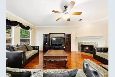 513 Rocky Creek Drive, Mansfield, TX 76063 - Photo 8