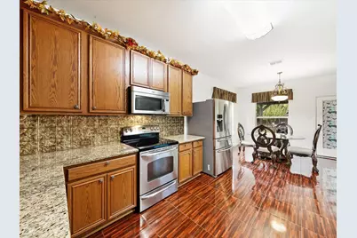 513 Rocky Creek Drive, Mansfield, TX 76063 - Photo 16