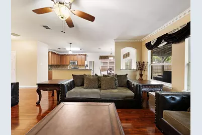 513 Rocky Creek Drive, Mansfield, TX 76063 - Photo 10