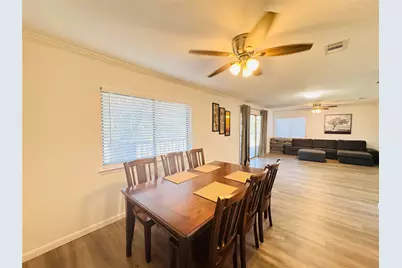 2118 Rock Creek Drive, Grand Prairie, TX 75050 - Photo 6