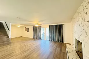 2118 Rock Creek Dr, Grand Prairie, TX 75050 - Photo 10