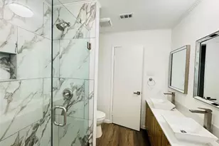 2118 Rock Creek Dr, Grand Prairie, TX 75050 - Photo 20