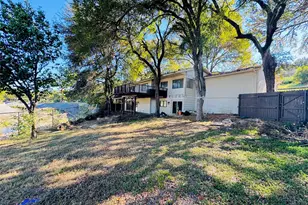 2118 Rock Creek Dr, Grand Prairie, TX 75050 - Photo 24