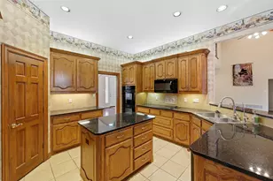 1860 Plum Creek Dr, Midlothian, TX 76065 - Photo 16