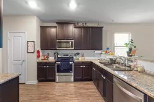 6341 Opal Hill Ct, Fort Worth, TX 76179 - Photo 2