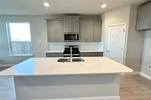 10800 Black Onyx Dr, Fort Worth, TX 76036 - Photo 2