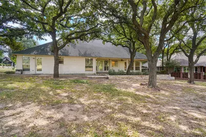 424 Half Moon Way, Runaway Bay, TX 76426 - Photo 18