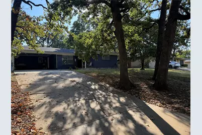 110 S Hickory Avenue, Denison, TX 75020 - Photo 1