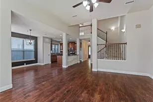 952 Tara Dr, Burleson, TX 76028 - Photo 6