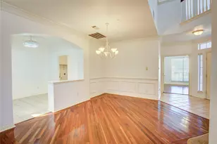 8116 Dogwood Ln, Irving, TX 75063 - Photo 6