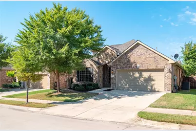 3312 Glen Crest Lane, Denton, TX 76208 - Photo 2