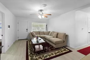 608 N East St, Arlington, TX 76011 - Photo 6