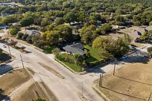 2739 Plaza Blvd, Dallas, TX 75241 - Photo 32