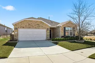 900 Memorial Dr, Little Elm, TX 76227 - Photo 2