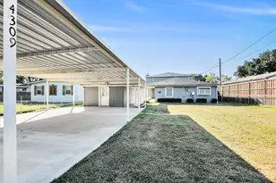 4309 Elmwood Ct, Granbury, TX 76049 - Photo 1