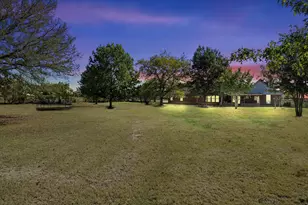 1929 Mamie Rd, Greenville, TX 75402 - Photo 4