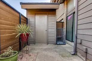 2204 W Park Blvd, Plano, TX 75075 - Photo 6