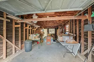 817 S Rusk St, Gainesville, TX 76240 - Photo 22