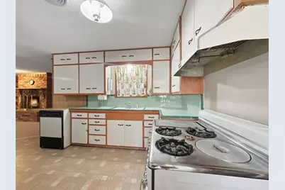 817 S Rusk Street, Gainesville, TX 76240 - Photo 10