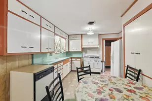 817 S Rusk St, Gainesville, TX 76240 - Photo 16