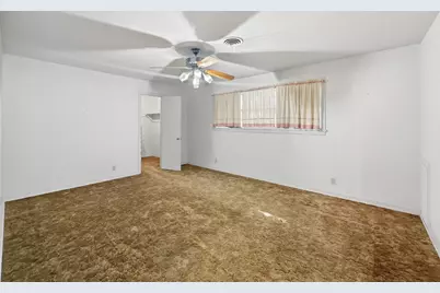 817 S Rusk Street, Gainesville, TX 76240 - Photo 6