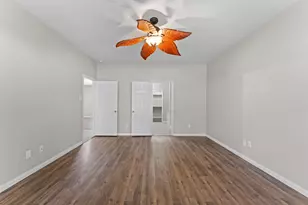 504 Riverbed Dr, Crowley, TX 76036 - Photo 16