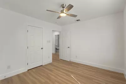 916 Zelda Drive, Hurst, TX 76053 - Photo 18