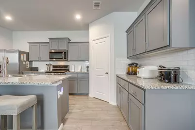 8609 Mirror Lake Drive, Fort Worth, TX 76179 - Photo 10