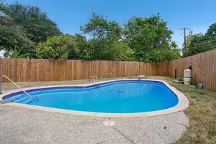 8036 Woodhue Cir, Dallas, TX 75228 - Photo 22