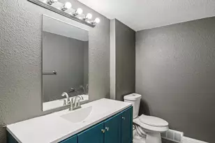 8036 Woodhue Cir, Dallas, TX 75228 - Photo 14