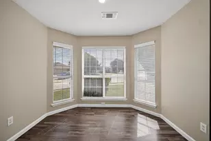 3001 Green Vista Ct, Grand Prairie, TX 75052 - Photo 16