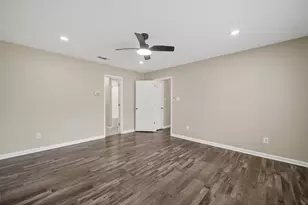 3001 Green Vista Ct, Grand Prairie, TX 75052 - Photo 20