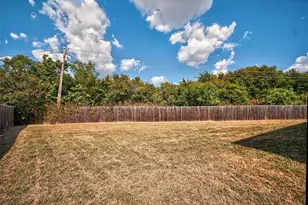 3001 Green Vista Ct, Grand Prairie, TX 75052 - Photo 34