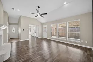 3001 Green Vista Ct, Grand Prairie, TX 75052 - Photo 10