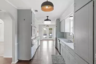 4021 Aragon Dr, Fort Worth, TX 76133 - Photo 10