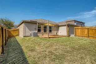 1026 Barrymore Ln, Duncanville, TX 75137 - Photo 10