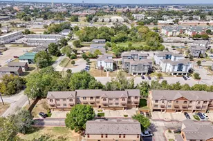 2410 S 2nd St, Waco, TX 76706 - Photo 24