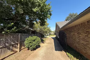 504 Chaffee Dr, Arlington, TX 76006 - Photo 28
