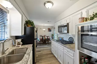 710 Waynelee Drive, Lancaster, TX 75146 - Photo 8